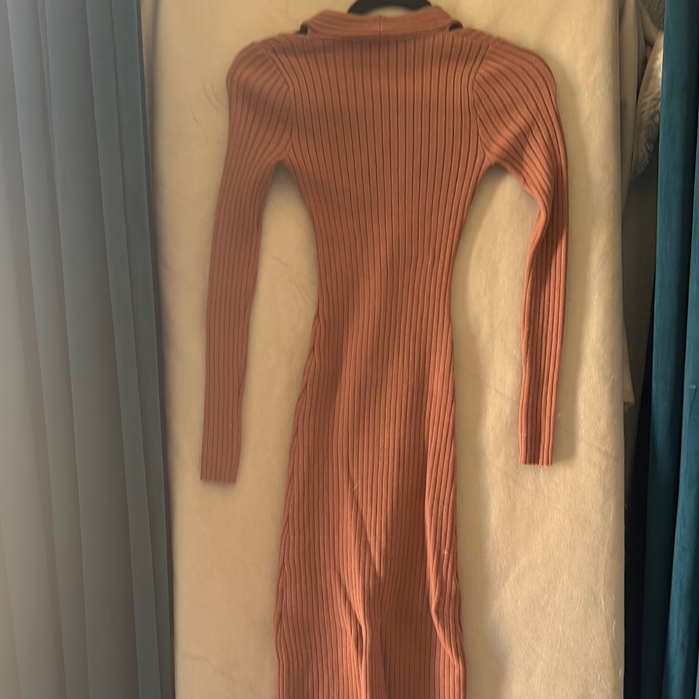 ASTR Rust Ribbed Knit Dress - Picture 3 of 4